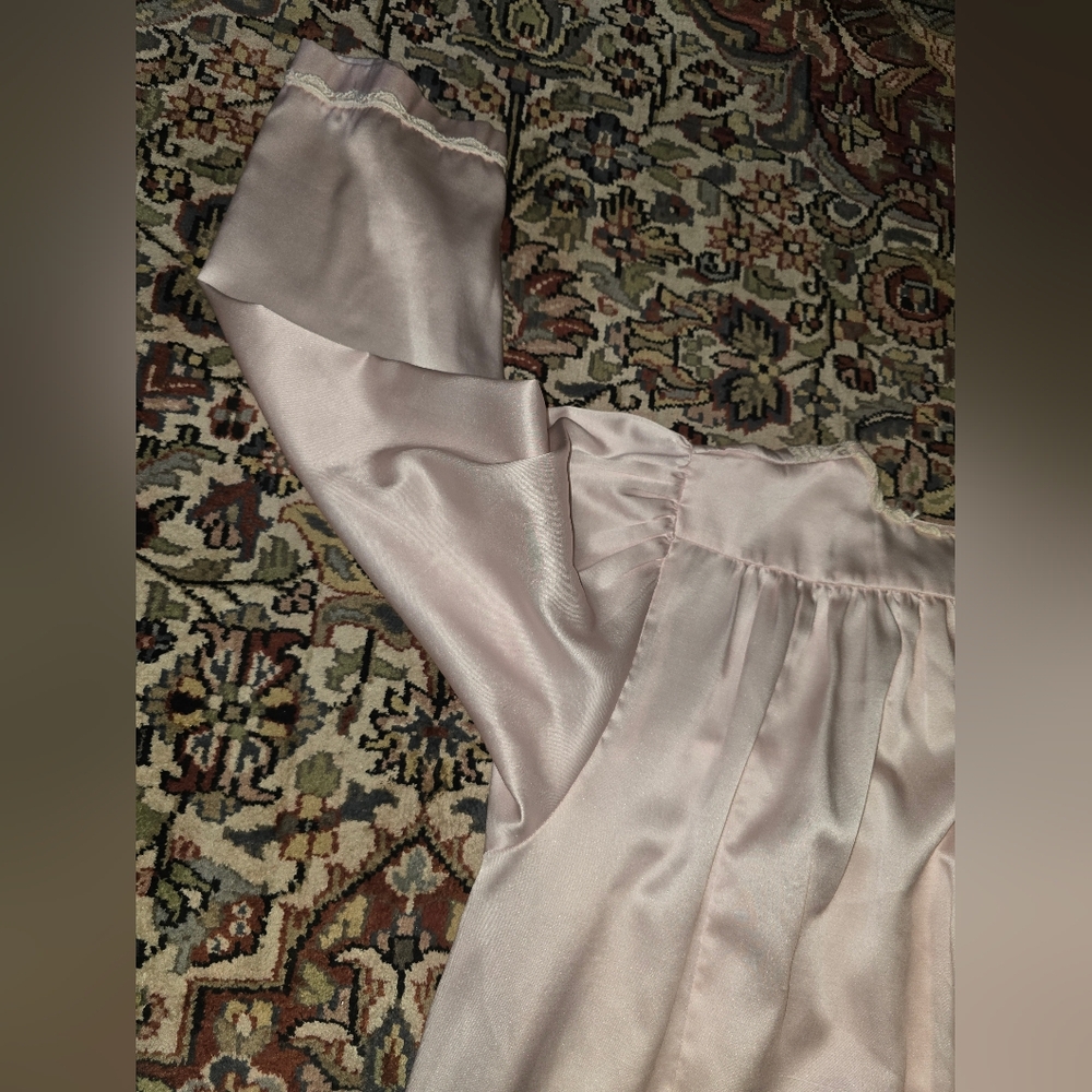 Dior Blush Satin Long Robe - Picture 9 of 11